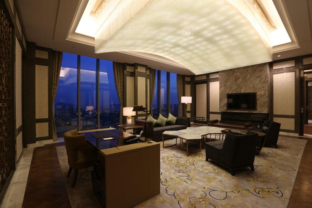 Sheraton Qingdao Licang Hotel Exterior foto
