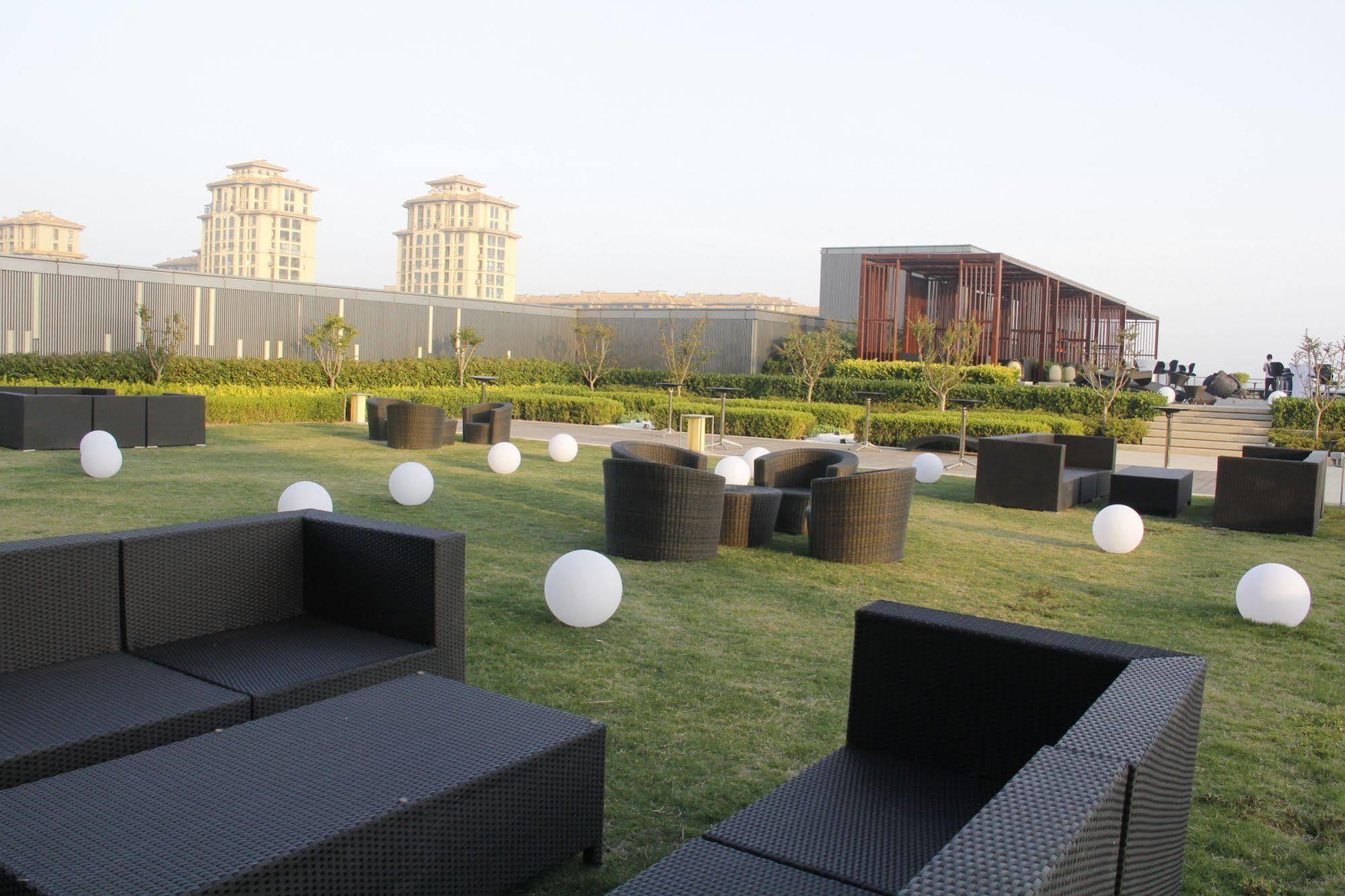 Sheraton Qingdao Licang Hotel Exterior foto